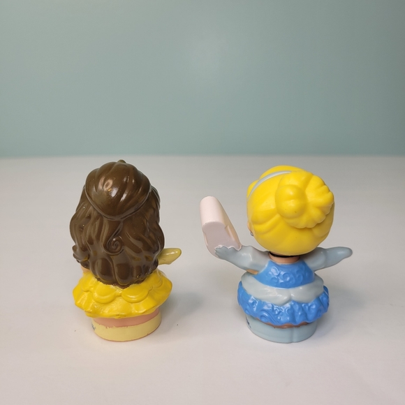 Little People Disney Princess Belle and Cinderella with Shoe Lot of 2 - Picture 3 of 7